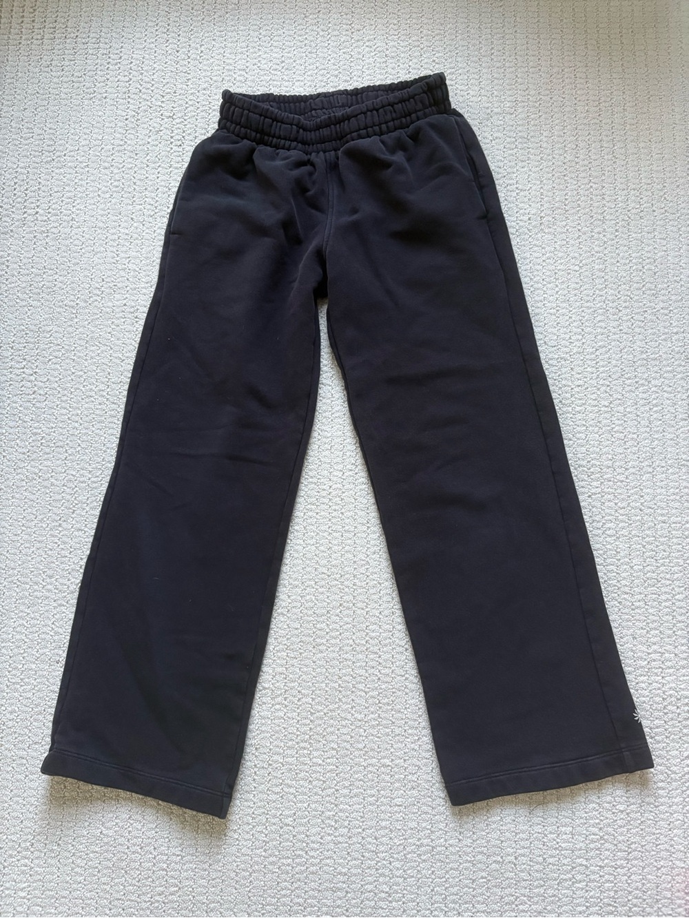 Athleta Girl Black Wide Leg Sweatpants Size 12 Drawstring Waist Pockets